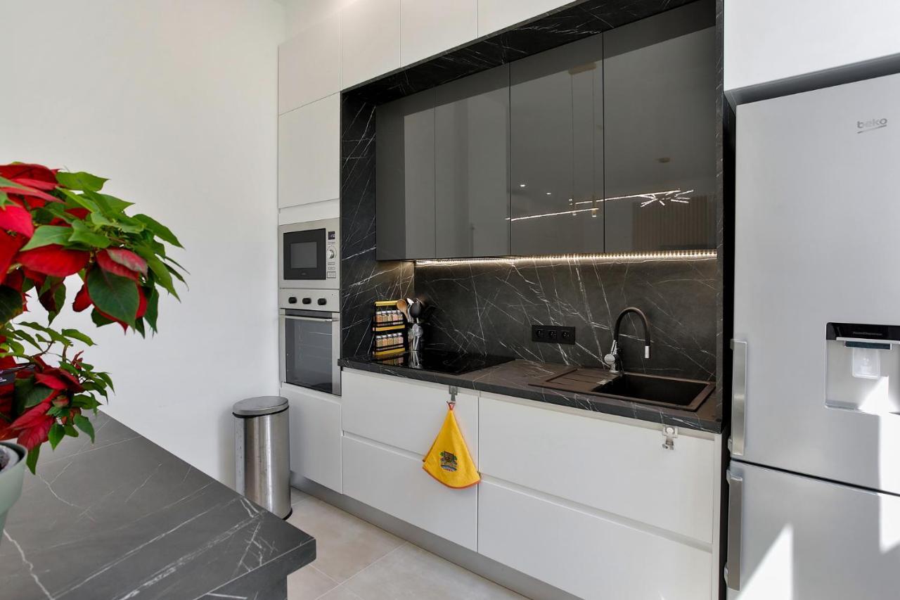 Beautiful 4 Beds & 4 Baths, 10Min From Palais, 4 Stars Residence كان المظهر الخارجي الصورة